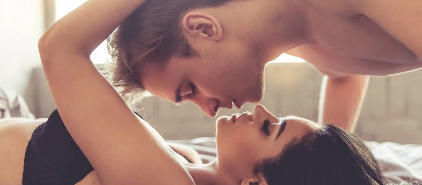 Ρώσος ουρολόγος: «Ο κορωνοϊός μεταδίδεται και σεξοuαλικά αλλά αυτή η οδός μόλυνσης δεν είναι η κύρια»